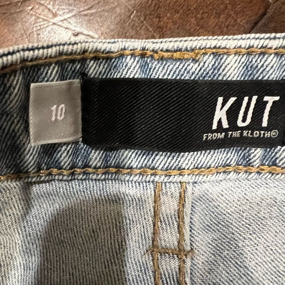 Kut from the kloth denim shorts size 10 - Picture 2 of 6